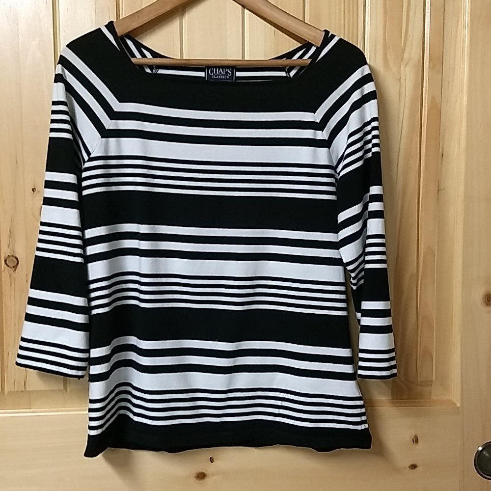 Chaps Black & White Knit Top